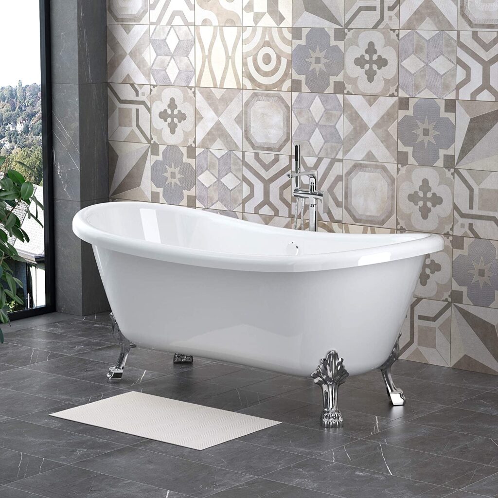 NRG freestanding tub with clawfoot